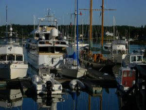 Read more about the article Boat marinas around me