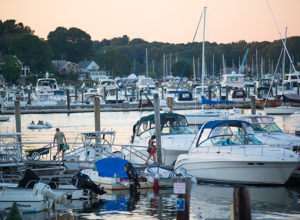 Read more about the article Boat marinas near me